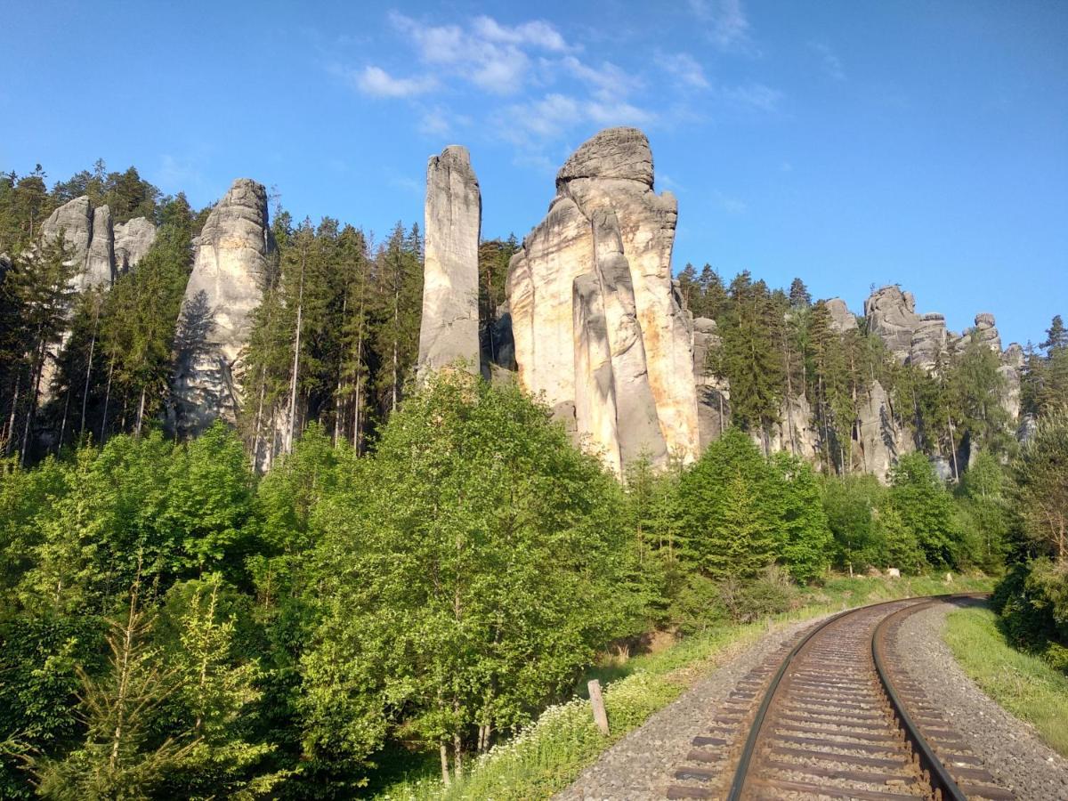 Teplice nad Metují Penzion Adrspach " U Kozaru "酒店 外观 照片